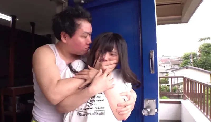 Tình đầu của tôi đã bị gã nhà sát bên xxx tơi tả